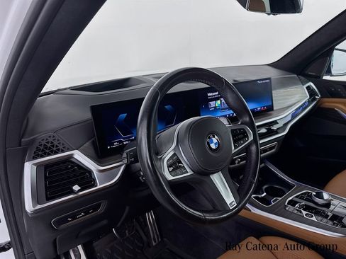Used 2024 BMW X7 xDrive40i w/ Executive Package AWD/4WD image 9