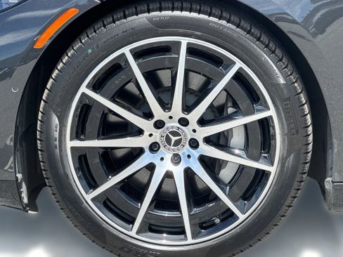Certified 2023 Mercedes-Benz EQS 580 4MATIC Sedan image 11