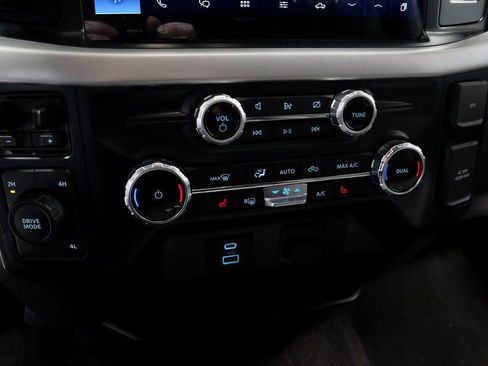 Certified 2022 Ford F150 XLT w/ Equipment Group 302A High image 34