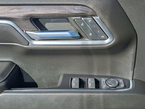 Certified 2022 Chevrolet Silverado 1500 LTZ w/ LTZ Premium Package image 24