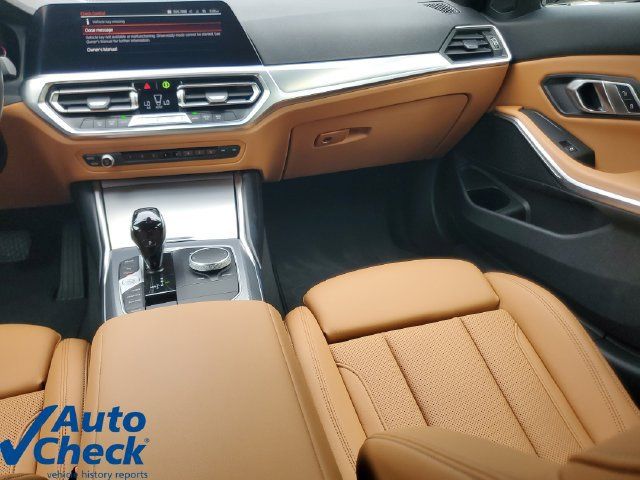 Used 2022 BMW 330i Sedan w/ Driving Assistance Package RWD image 15