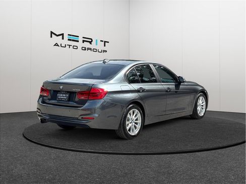 Used 2016 BMW 320i xDrive Sedan AWD/4WD image 9