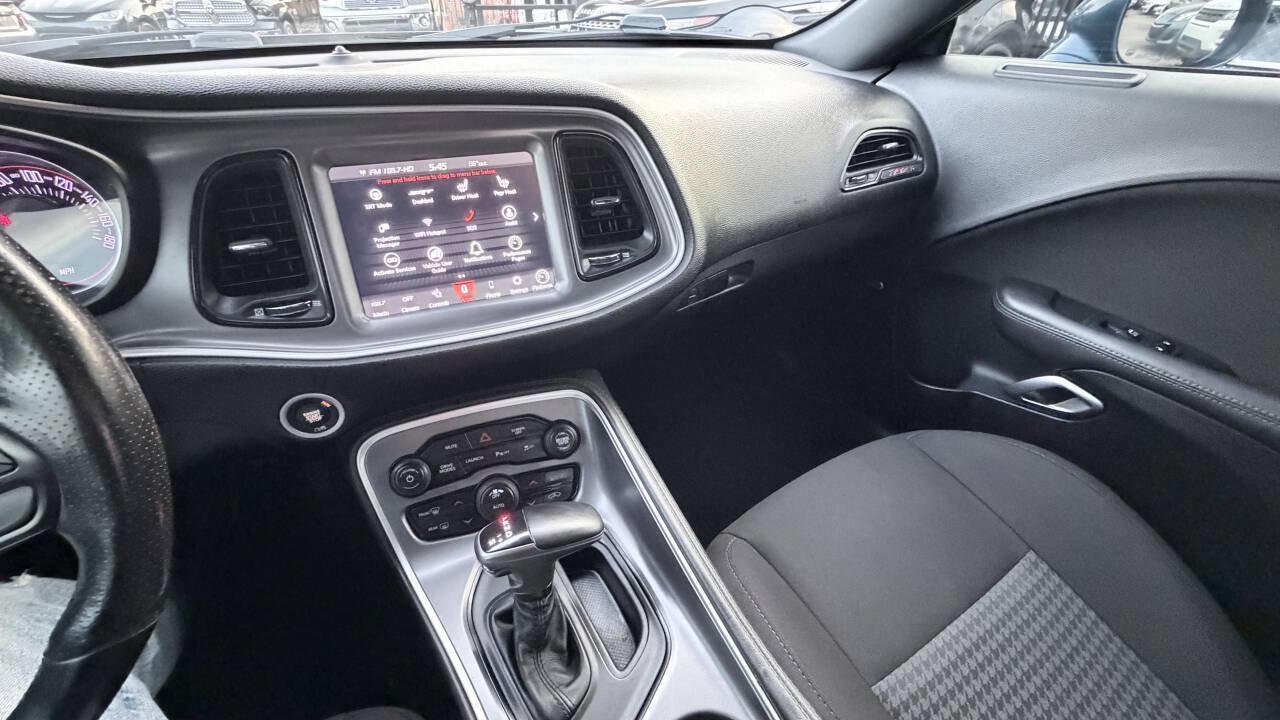 Used 2020 Dodge Challenger R/T Scat Pack RWD image 18