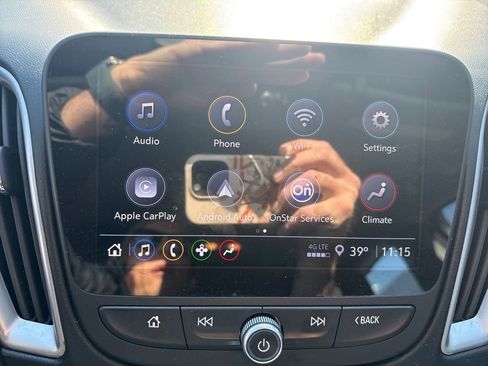 Used 2023 Chevrolet Malibu LT image 20