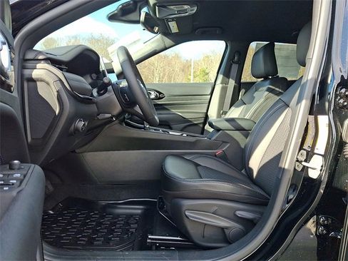 New 2026 Jeep Compass Latitude image 6