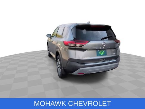 Used 2021 Nissan Rogue SV AWD/4WD image 7