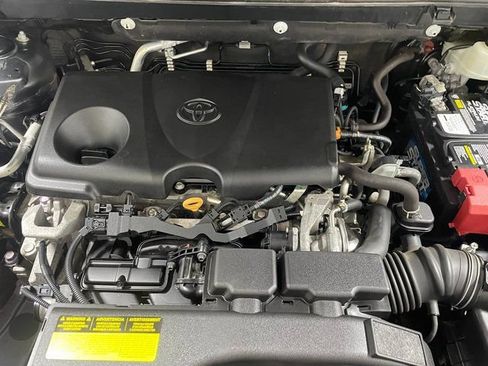 Used 2021 Toyota RAV4 XLE w/ Convenience Package AWD/4WD image 24