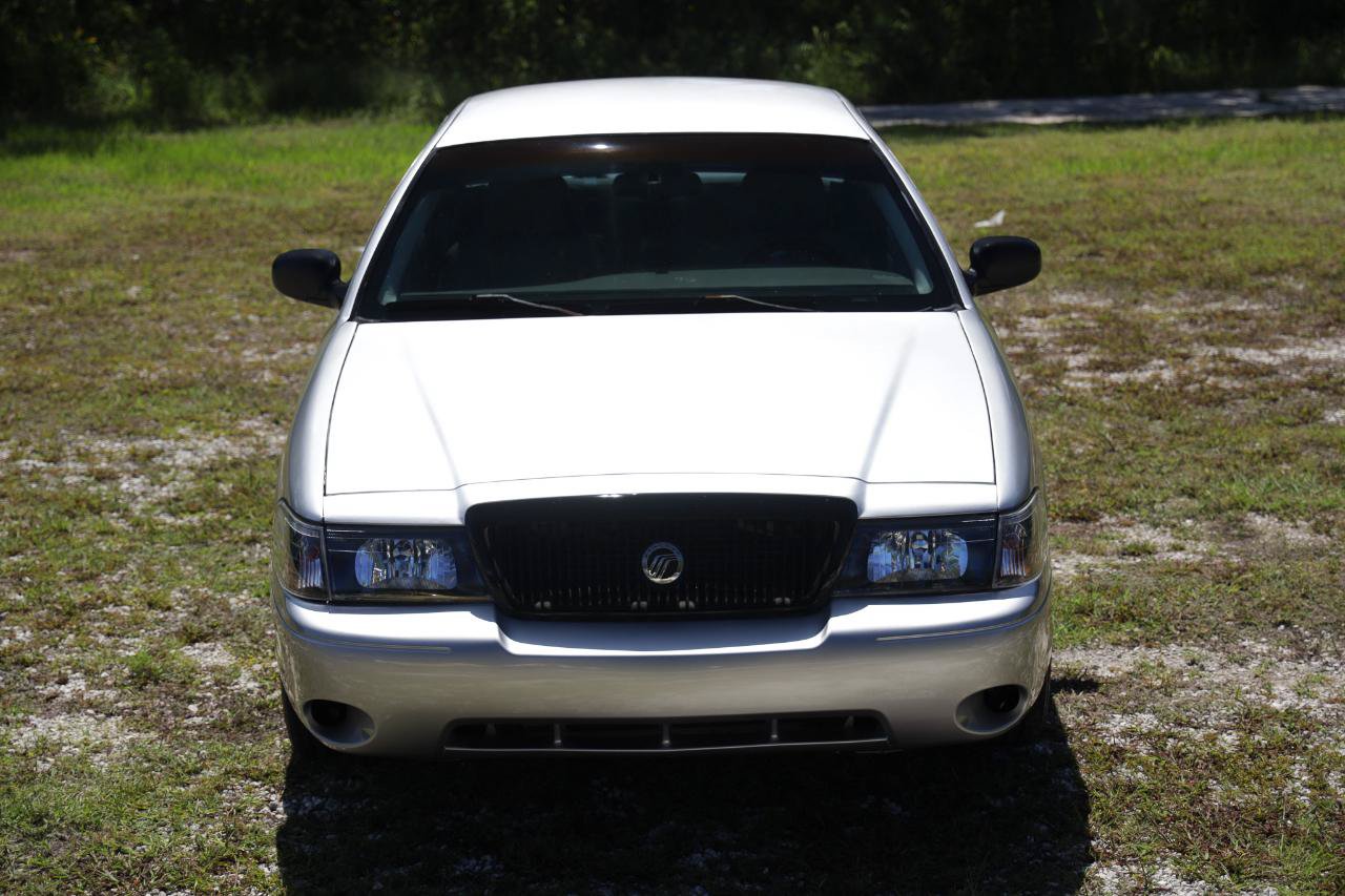 Used 2005 Ford Crown Victoria LX RWD image 17