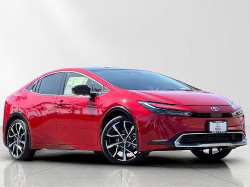 New 2026 Toyota Prius Plug-In Hybrid FWD image 1
