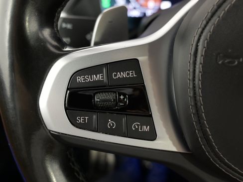 Used 2022 BMW X7 xDrive40i w/ M Sport Package AWD/4WD image 45