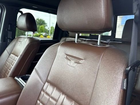 Used 2020 Nissan Titan Platinum Reserve w/ Moonroof Package AWD/4WD image 27
