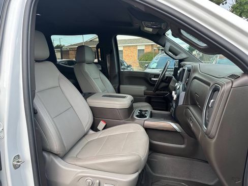 Used 2019 GMC Sierra 1500 SLT w/ SLT Premium Package AWD/4WD image 19