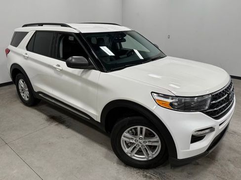 Used 2023 Ford Explorer XLT w/ Equipment Group 202A image 40