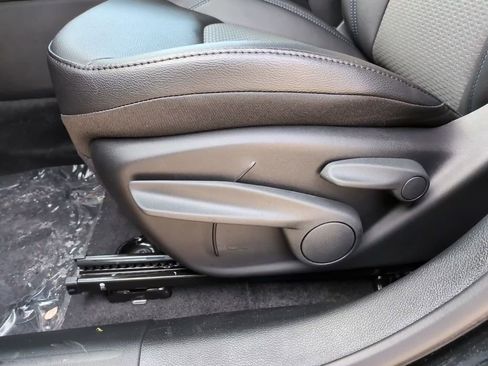 New 2026 Jeep Compass Latitude AWD/4WD image 22