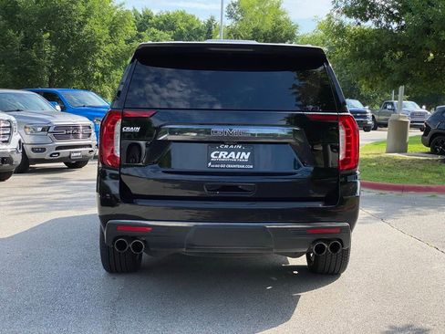 Used 2023 GMC Yukon Denali Ultimate AWD/4WD image 6