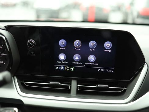 Used 2024 Chevrolet Trax LS w/ LS Convenience Package FWD image 23
