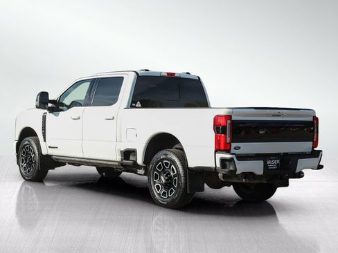 Used 2025 Ford F350 Platinum AWD/4WD image 3