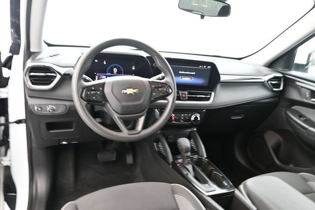 Used 2024 Chevrolet TrailBlazer LT FWD image 15