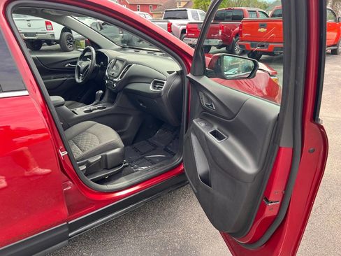 Used 2020 Chevrolet Equinox LT AWD/4WD image 32