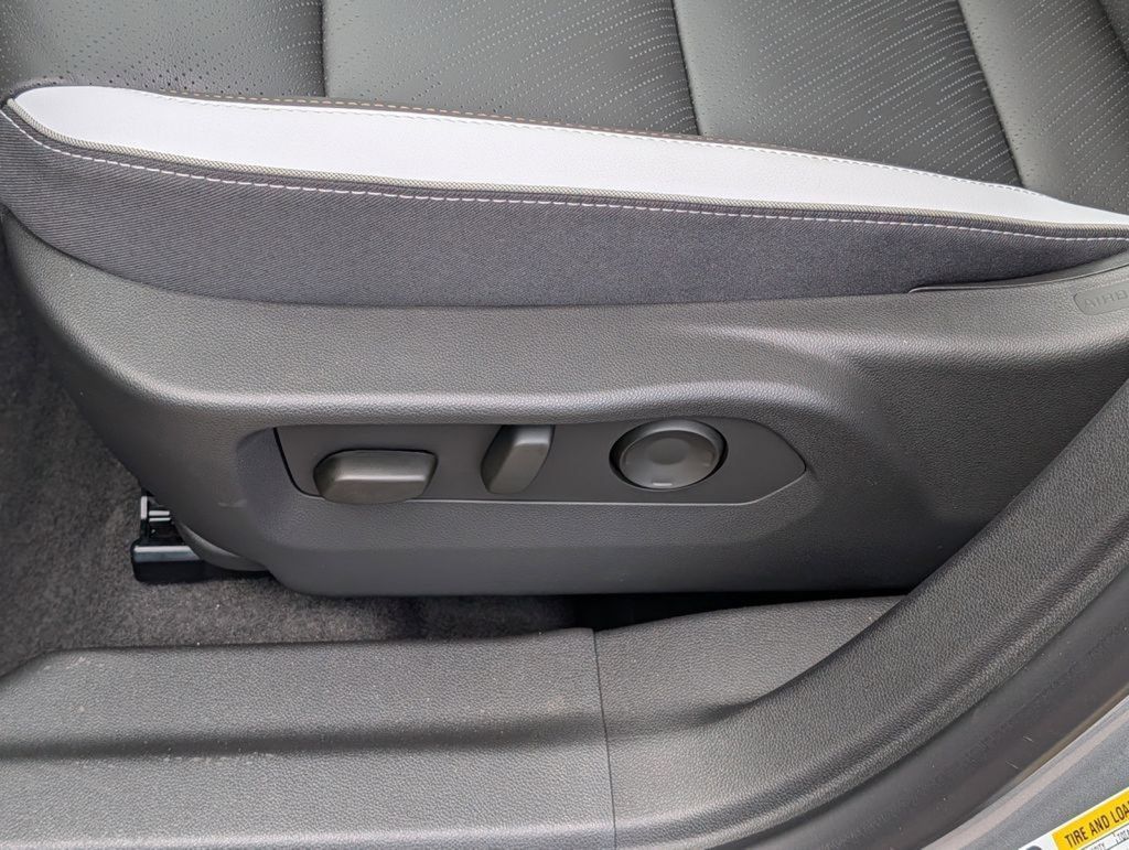 New 2026 Buick Envision Sport Touring AWD/4WD image 9