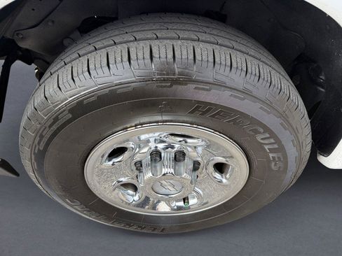 Used 2017 Chevrolet Express 3500 LT w/ LT Preferred Equipment Group image 9