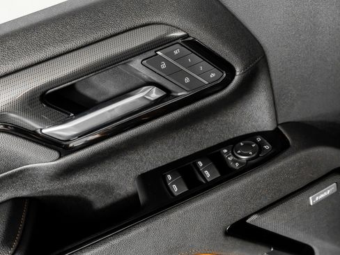 Used 2025 GMC Sierra 2500 AT4 w/ AT4 Premium Plus Package image 49