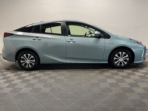 Used 2021 Toyota Prius XLE w/ Carpet Mat Package (TMS) AWD/4WD image 4