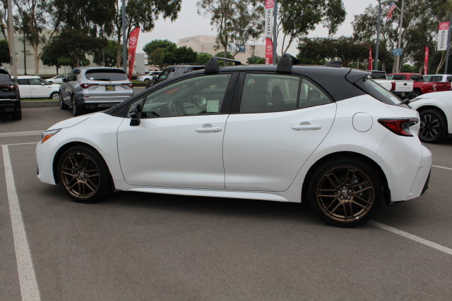 Certified 2025 Toyota Corolla Hatchback w/ SE Package FWD image 8