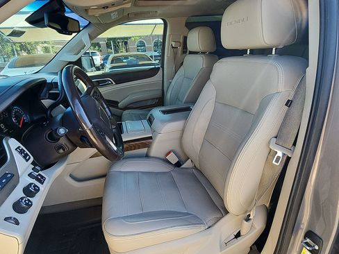 Used 2019 GMC Yukon XL Denali w/ Denali Ultimate Package image 13