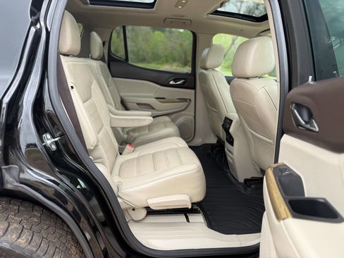 Used 2018 GMC Acadia Denali w/ Technology Package image 28