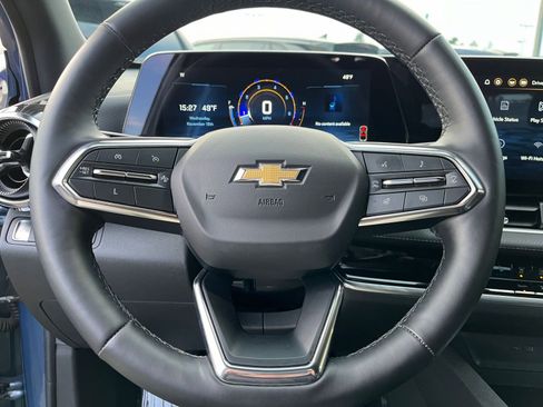 Used 2025 Chevrolet Equinox LT image 28