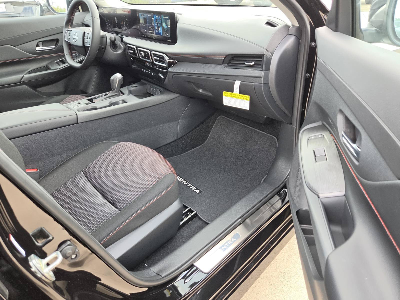New 2027 Nissan Sentra SR FWD image 10