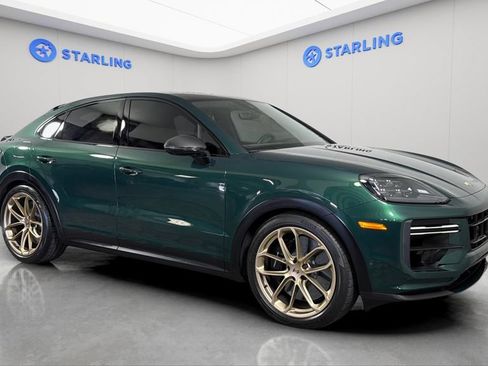 Used 2025 Porsche Cayenne Turbo GT AWD/4WD image 13