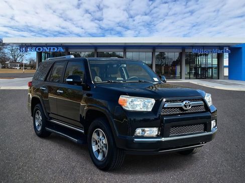 Used 2012 Toyota 4Runner SR5 w/ Convenience Pkg image 1