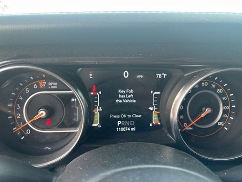 Used 2021 Jeep Wrangler Unlimited Sahara image 9