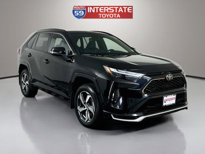 Used 2025 Toyota RAV4 SE w/ Weather & Moonroof Package