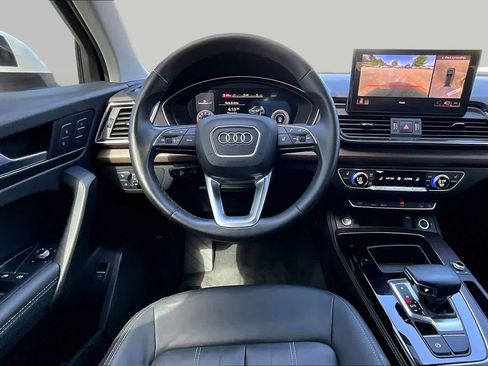 Used 2021 Audi Q5 2.0T Premium Plus w/ Premium Plus Package AWD/4WD image 6