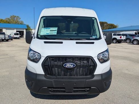 New 2026 Ford Transit 250 148 Medium Roof w/ Load Area Protection Package RWD image 8