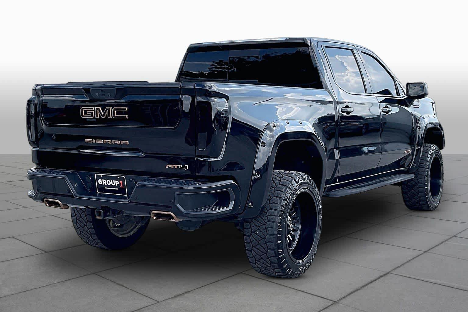 Used 2022 GMC Sierra 1500 AT4 w/ AT4 Premium Package AWD/4WD image 13