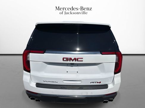 Used 2025 GMC Yukon AT4 image 4