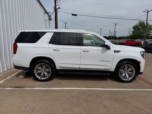 Used 2021 GMC Yukon Denali AWD/4WD image 8