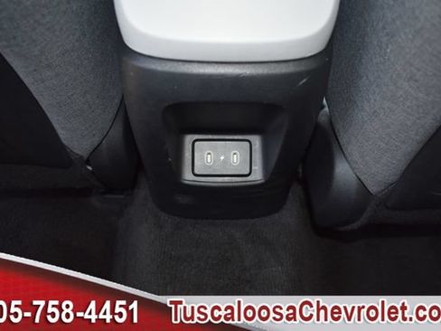 Used 2025 Hyundai Elantra Limited FWD image 27