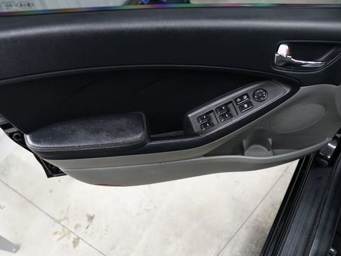 Used 2016 Kia Forte LX image 16