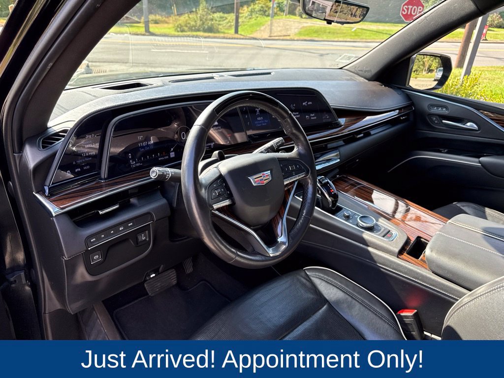 Used 2022 Cadillac Escalade ESV Premium Luxury AWD/4WD image 8