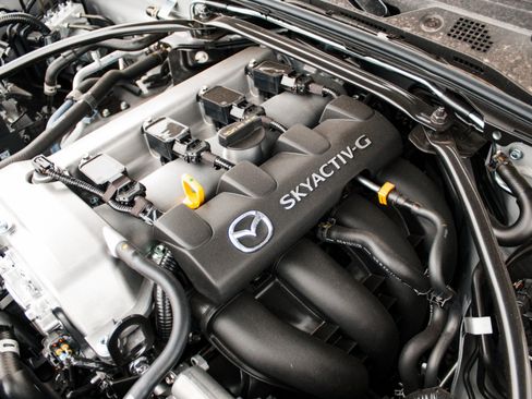 New 2026 MAZDA MX-5 Miata Club w/ Weather Package RWD image 29