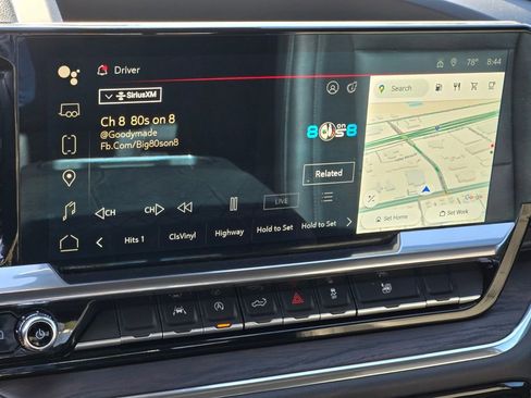 Used 2023 GMC Sierra 1500 SLT image 18