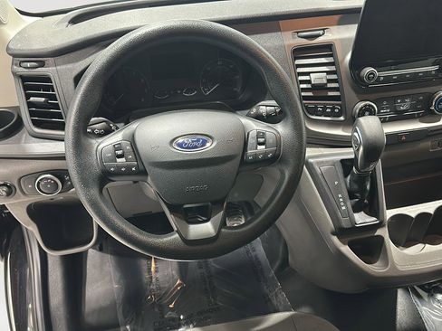 Used 2020 Ford Transit 150 XLT image 10