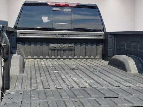 Used 2026 GMC Sierra 2500 Denali Ultimate AWD/4WD image 8