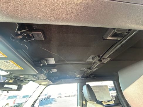 New 2025 Ford Bronco Badlands w/ Sasquatch Package image 17