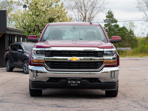 Used 2017 Chevrolet Silverado 1500 LT w/ All Star Edition AWD/4WD image 2